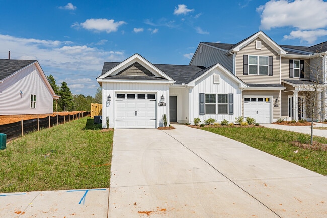 Building Photo - 8165 Bannock Cir