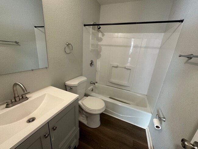 Building Photo - Coming Soon: Updated 3 Bedroom Duplex with...