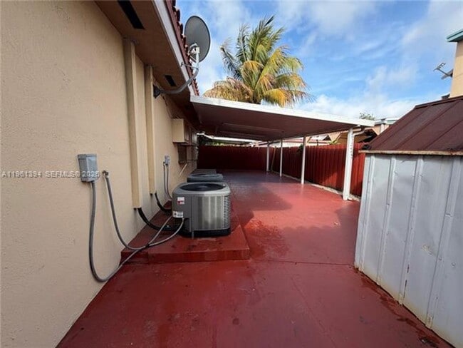 Building Photo - 4761 NW Flagler Terrace