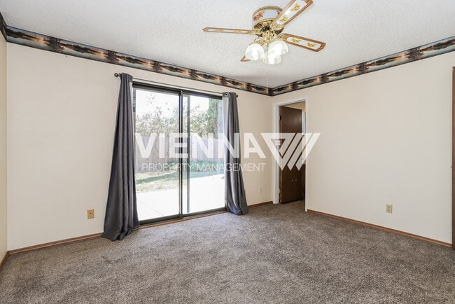 Building Photo - 6118 Burntwood Way