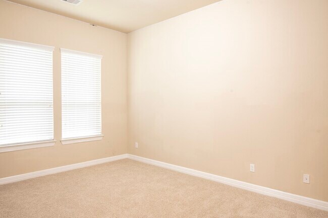 Building Photo - 28426 Tanner Crossing Ln