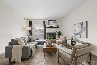 Building Photo - 7665 E Eastman Ave