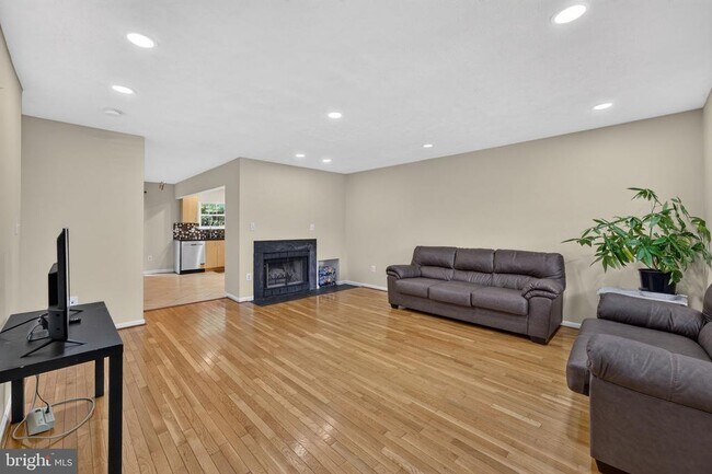 Building Photo - 1152 Southern Night Ln