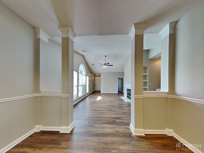 Building Photo - 11800 Mourning Dove Ln
