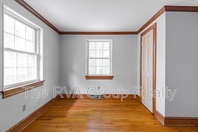 Building Photo - 36 Ferndale Drive