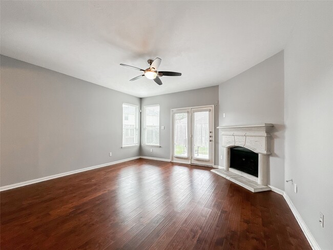 Building Photo - 6810 Summer Bridge Ln