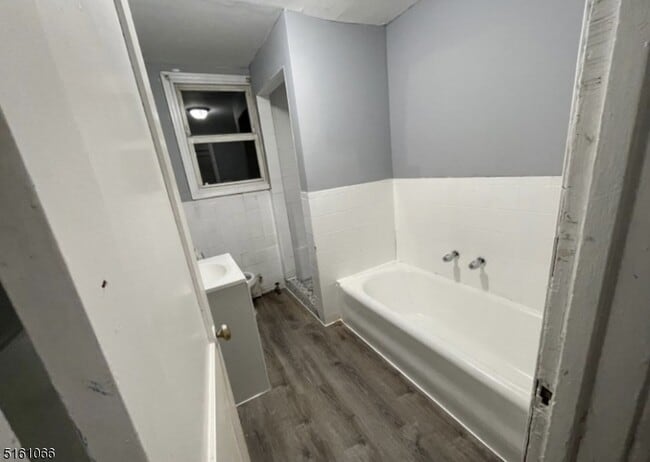 Building Photo - 238 Custer Ave