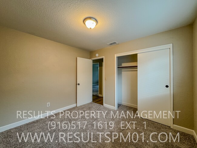 Building Photo - Spacious Single-Story Home in Prime Citrus Heights Location