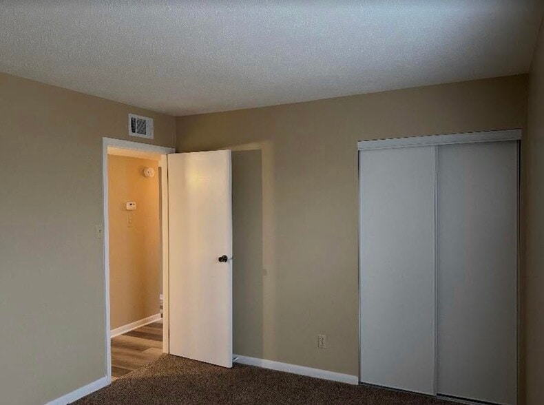 Bedroom 2 - 1209 W Mack Ave