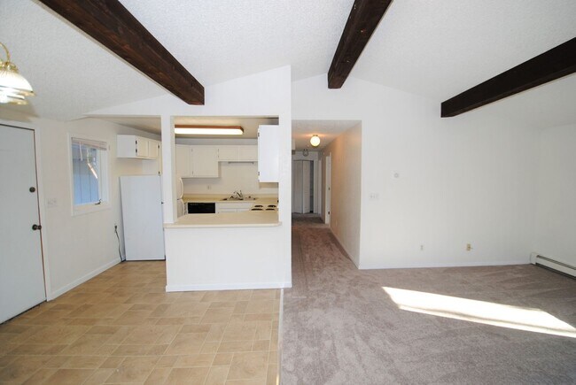 Building Photo - 795 Keeling Rd