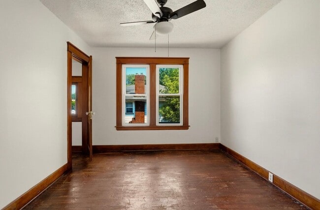 Building Photo - Spacious 3-Bedroom Home with Walk-In Closets!