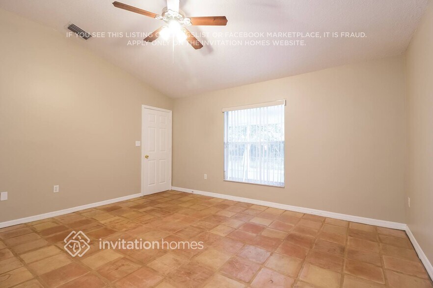 Building Photo - 2457 Ramsdale Dr SE