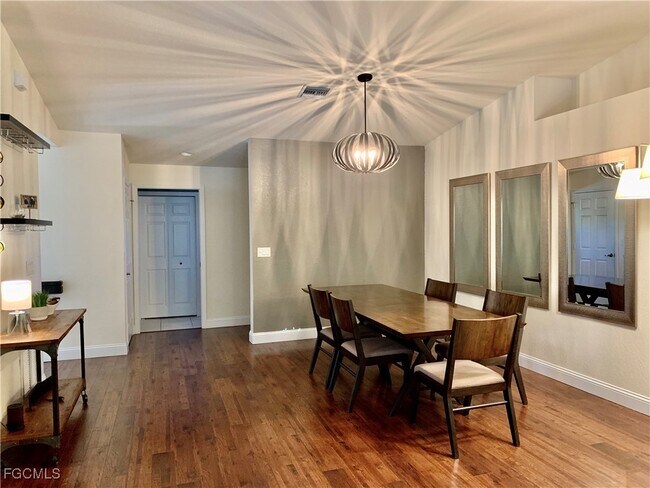 Building Photo - 3401 Morning Lake Dr