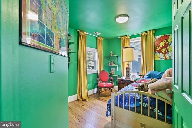 Building Photo - 13 E C St