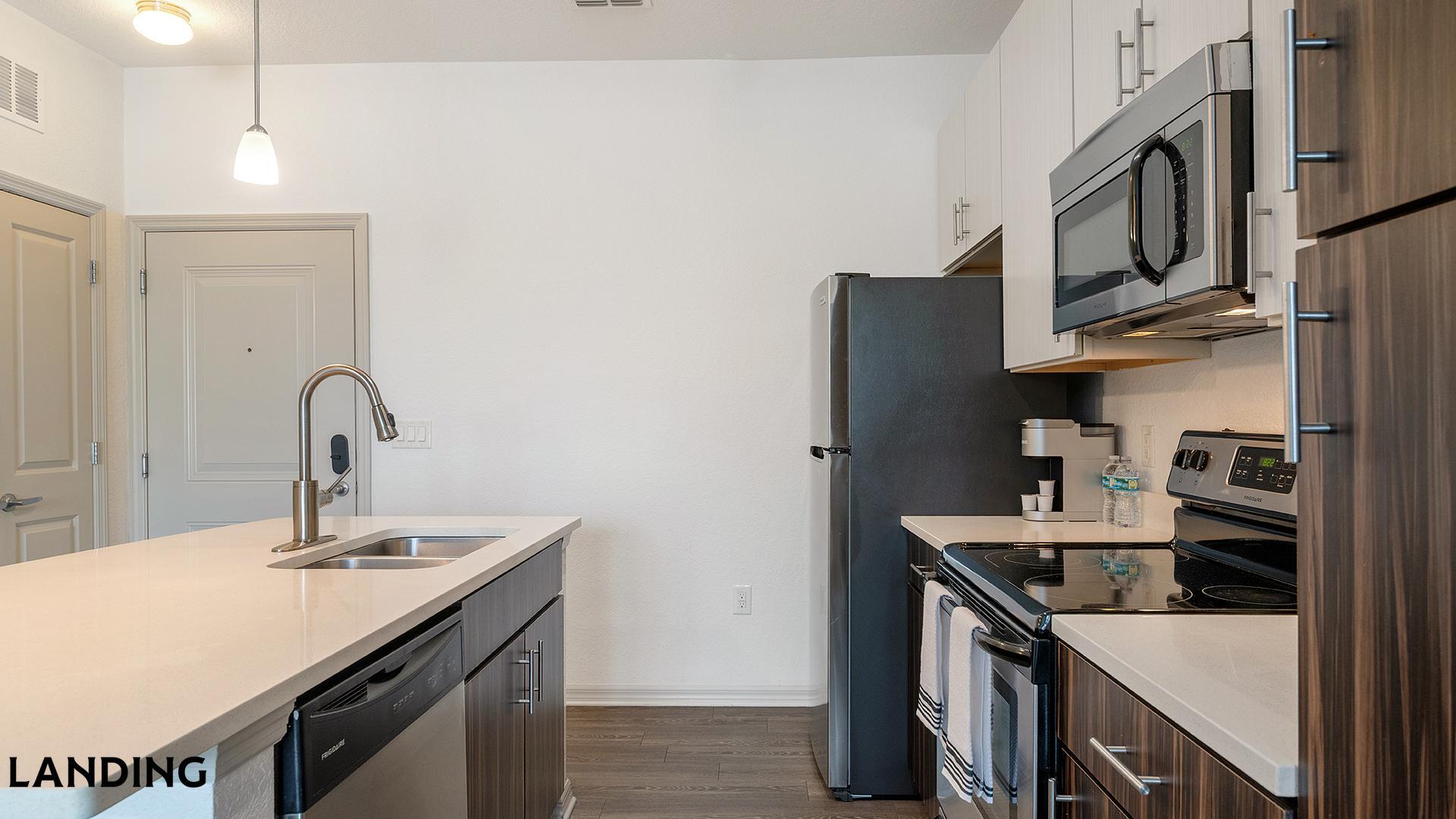 Building Photo - 9301 Summit Centre Way