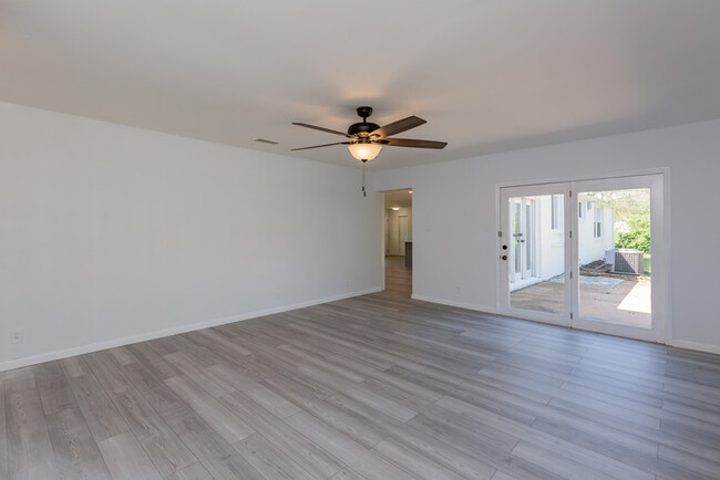 Building Photo - 6 Bon Price Terrace