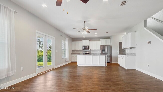 Building Photo - 310 Confidence Wy