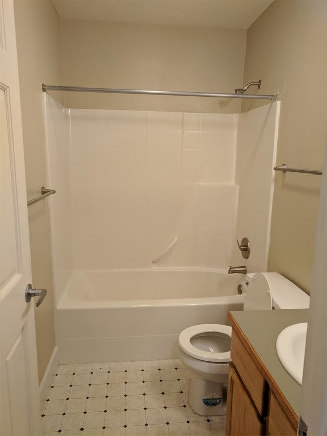 Building Photo - 2 Big River Rd