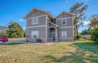 Building Photo - 511 Dahlia St