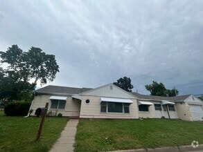 Building Photo - 417 W Claflin Ave