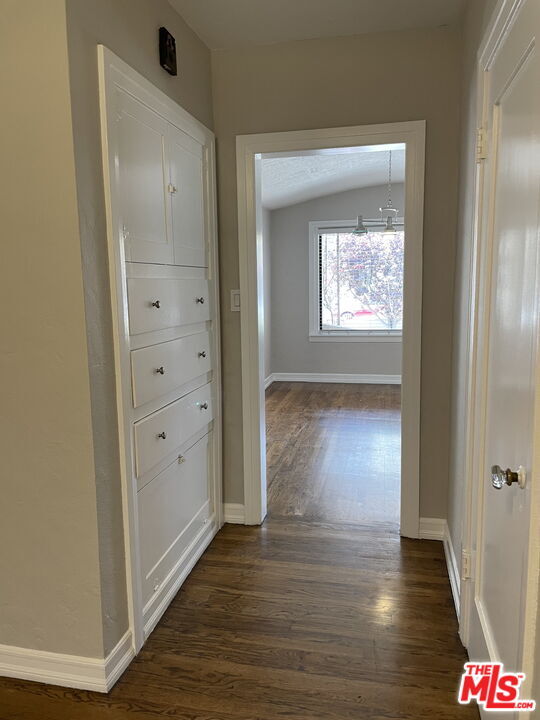 Building Photo - 3642 Empire Dr