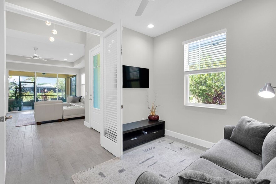 Building Photo - 109 Salt Shaker St