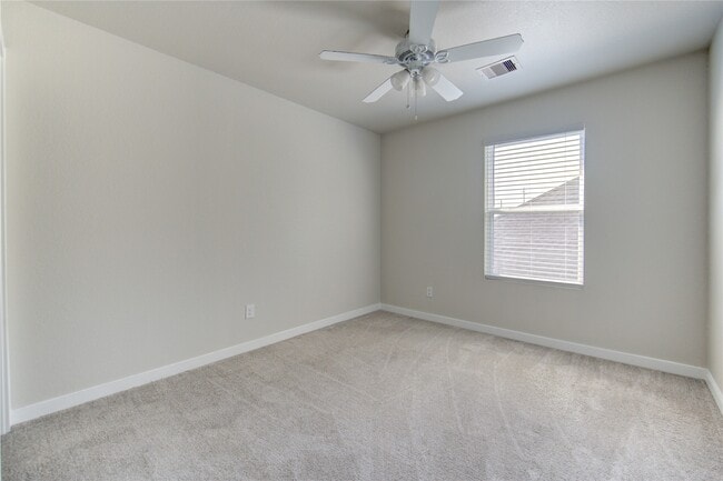 Building Photo - 2215 Emerald Diamond Ct