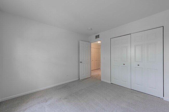 Building Photo - 1226 Bradley Cir