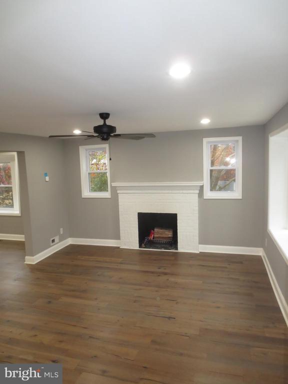 Primary Photo - 2027 Ramblewood Rd