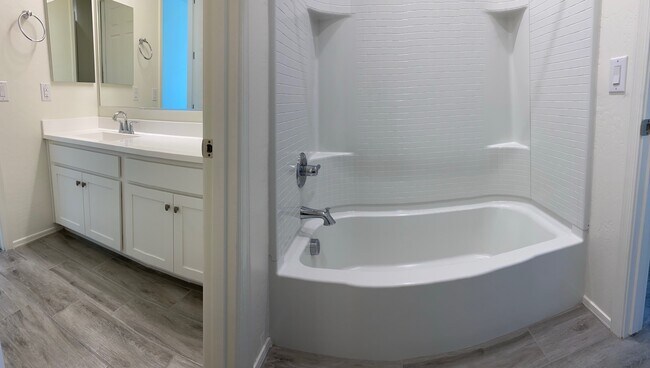 Bathroom - 44124 W Palo Olmo Rd