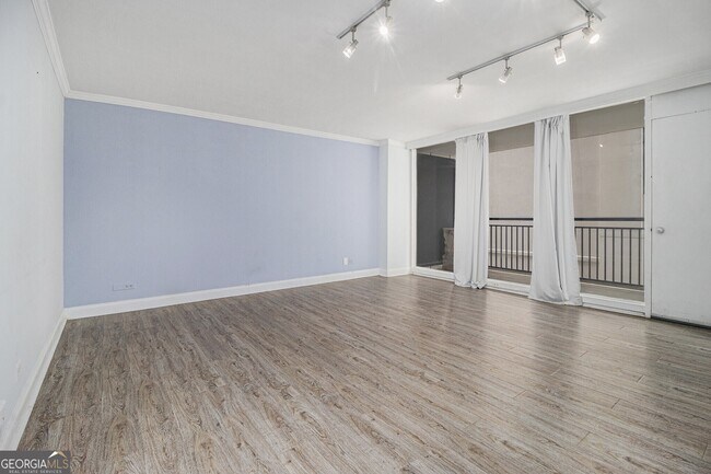 Building Photo - 620 Peachtree St NE