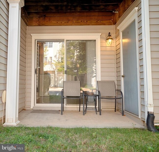 Building Photo - 12854 Fair Briar Ln
