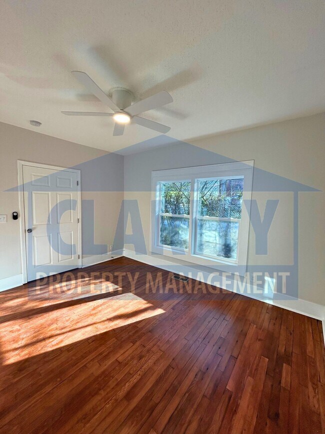 Building Photo - 1417 Tunnel Blvd