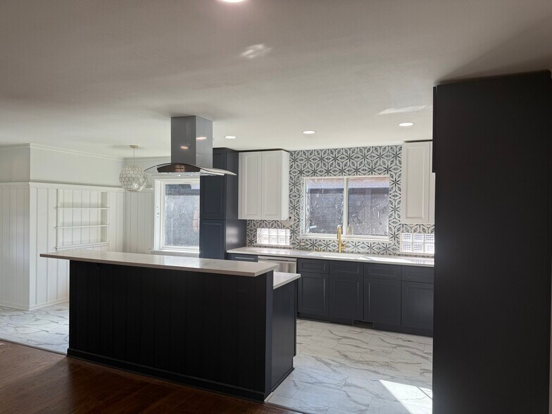 Building Photo - 4219 Briar Creek Ln