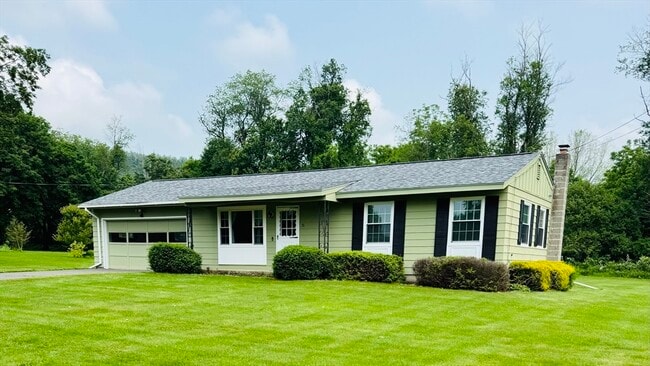 Primary Photo - 31 Deane Rd