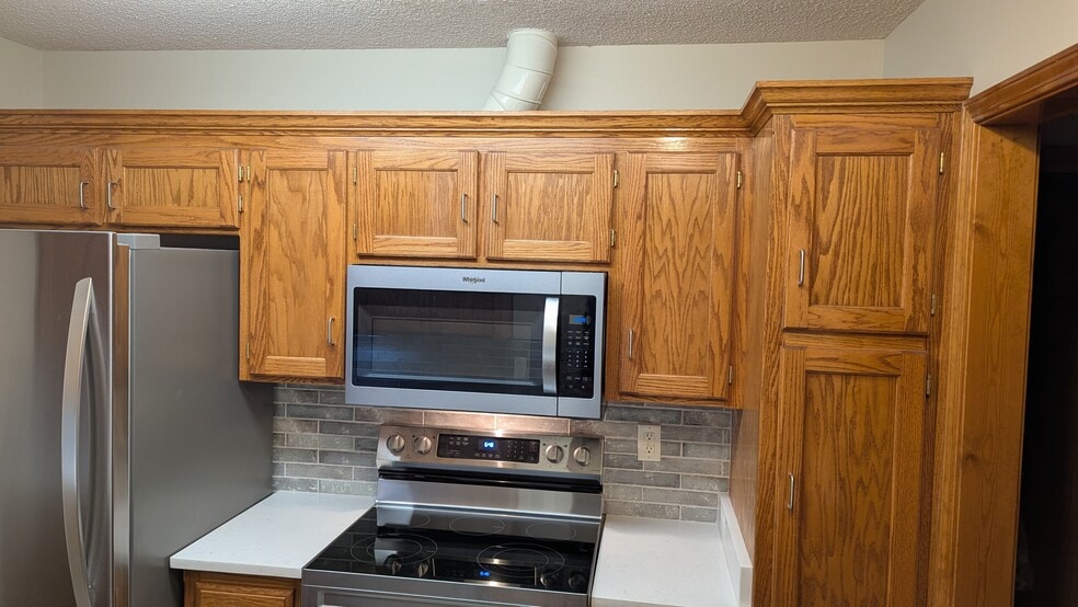 Kitchen - 245 SW Chartwell Pl