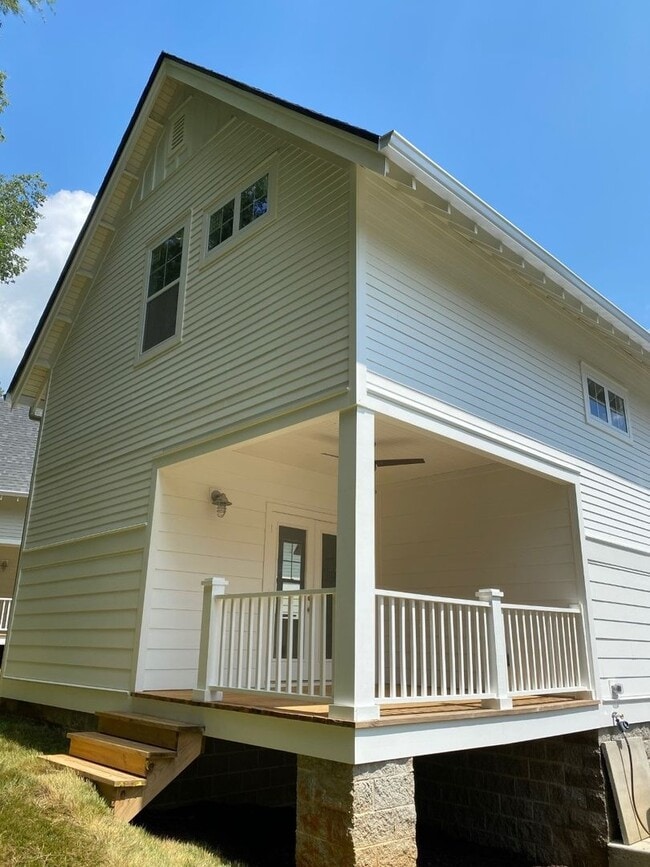 Building Photo - Pet-Friendly 3-Bedroom Home with Modern Features, Covered Deck & Bright Open Space