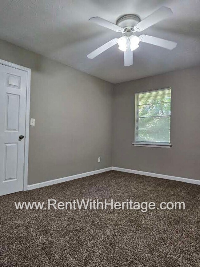 Building Photo - WOW! Fantastic Ranch With All The Upgrades...