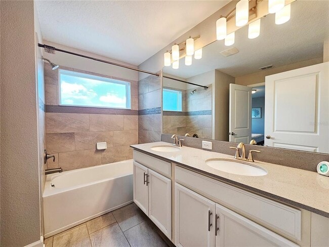Building Photo - 850 Pebble Beach Dr