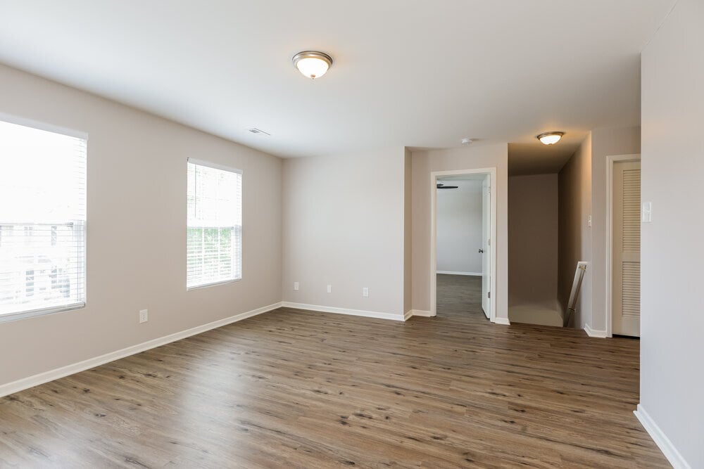 Building Photo - 275 Ranlo Ave