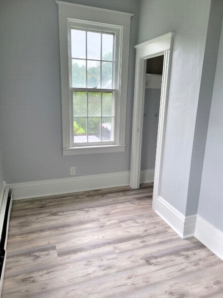 Building Photo - 2780 Girdle Rd