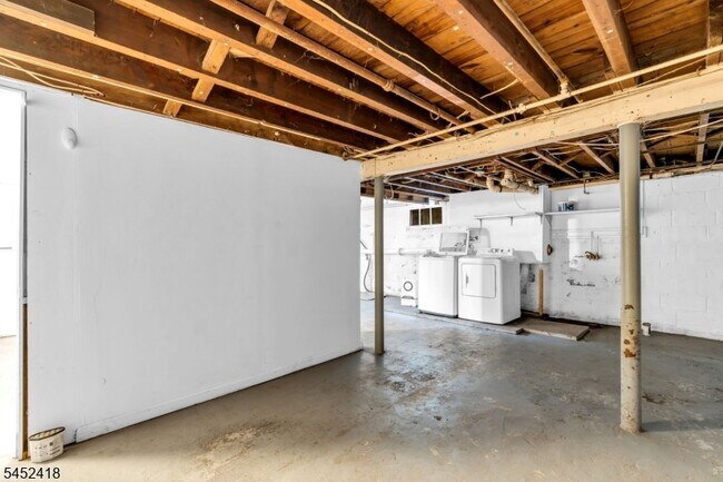Building Photo - 106 Mountain Ave