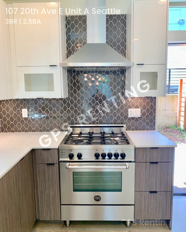 Building Photo - Modern 3 Bedroom In Capitol Hill Available...