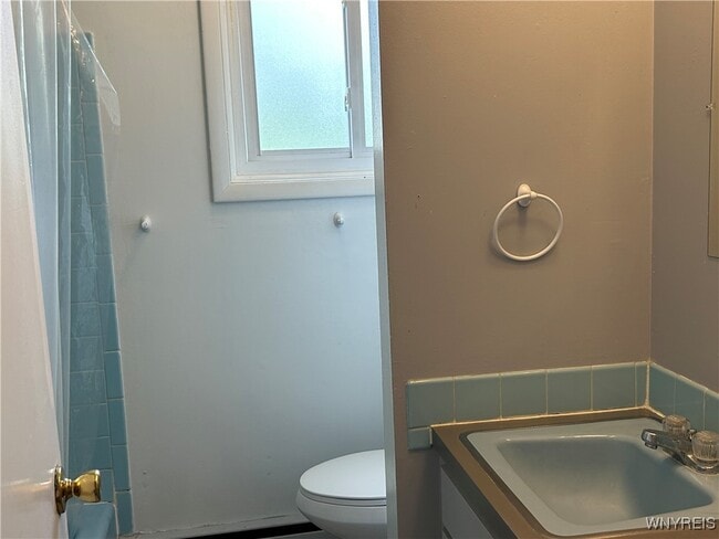 Building Photo - 18 Barone Cir