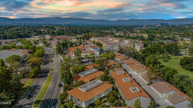 Building Photo - 4722 Park Granada