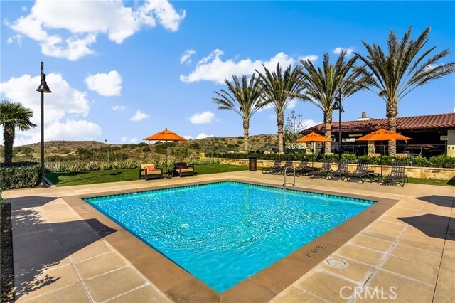 Building Photo - 10 Poppy