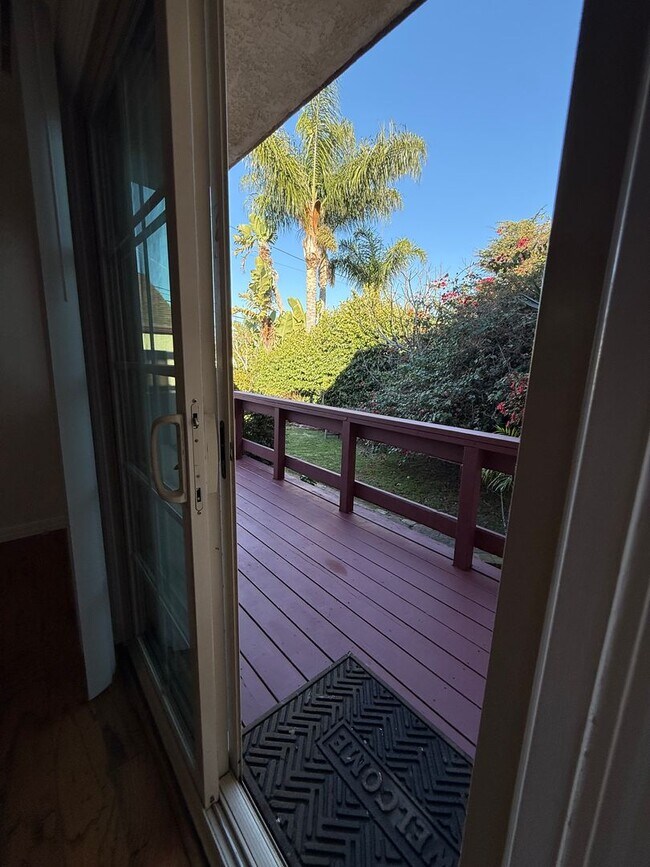 Building Photo - San Pedro 4 bedroom, 3 Bath Home with yard and Deck! Available NOW!