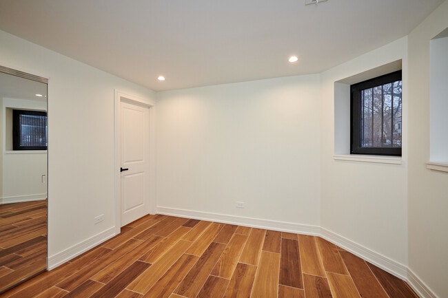 Building Photo - 5200 N Winthrop Ave