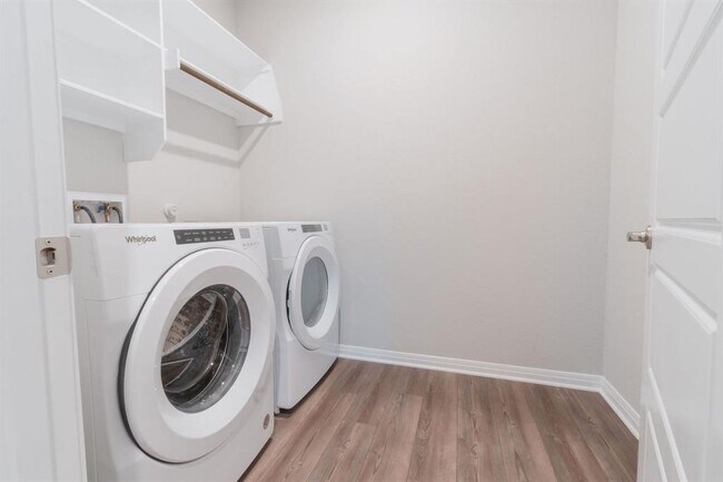 Building Photo - 2838 Dell Hollow Dr