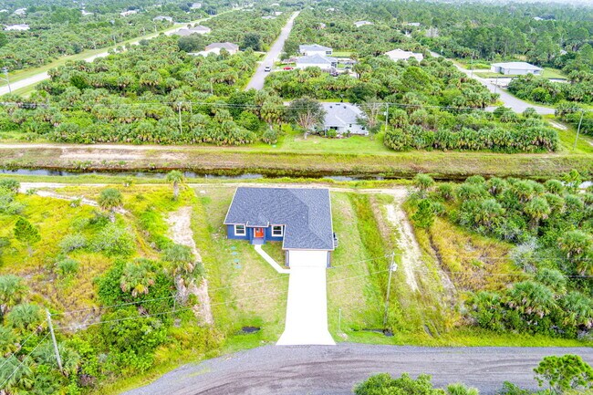 Building Photo - 3113 Nighthawk Ave